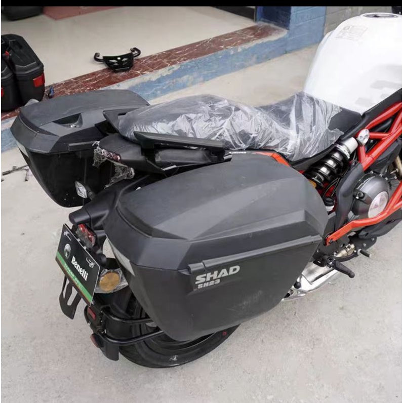 BENELLI TNT 249S SIDE BOX BRACKET ( FOR SHAD ONLY)