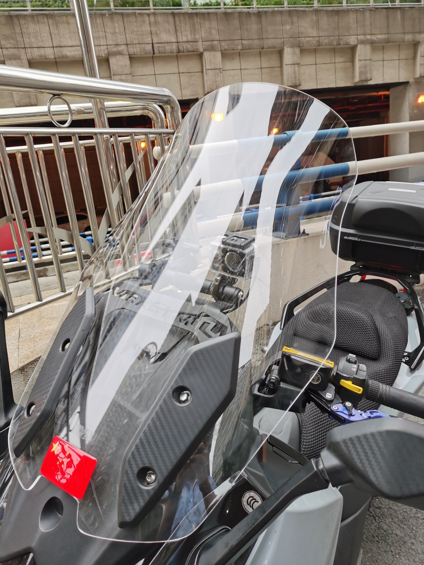 SYM MAXSYM TL 500 WINDSHIELD