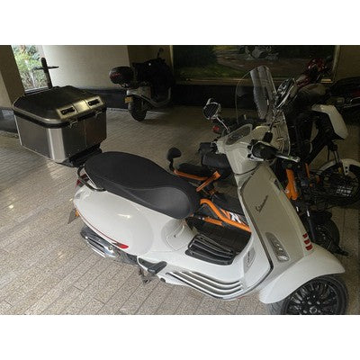 VESPA SPRINT 28/39CM HIGH WINDSHIELD