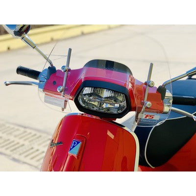 VESPA SPRINT 150 WINDSHIELD