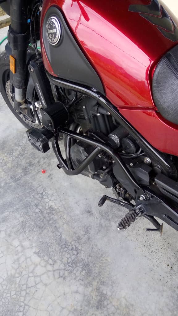 Benelli Leoncino 500 Crashbar -(B  TYPE)