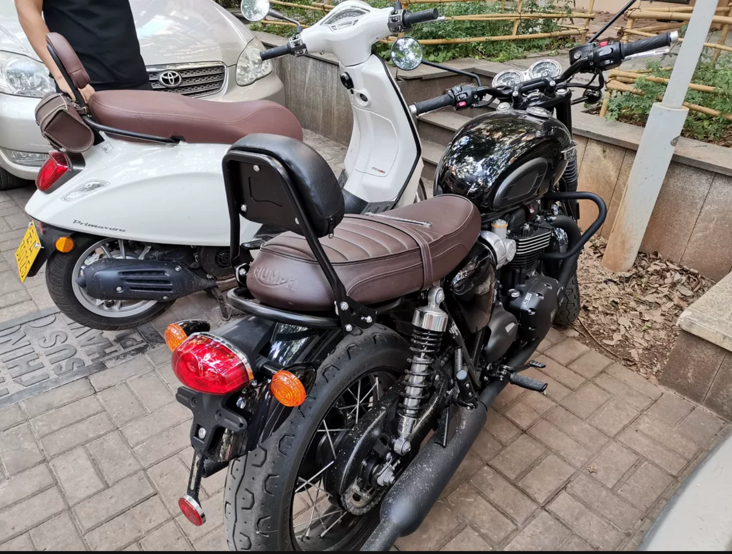 Benelli Imperiale 400 Luggage rack & backrest