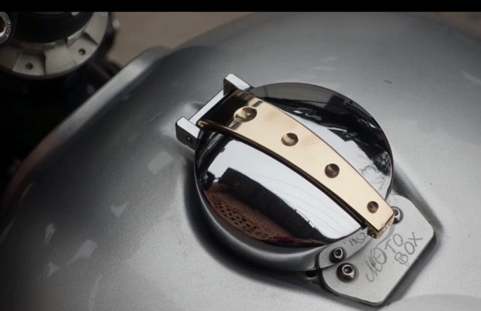 BENELLI Imperiale 400 Fuel cap ( chrome + Brass)