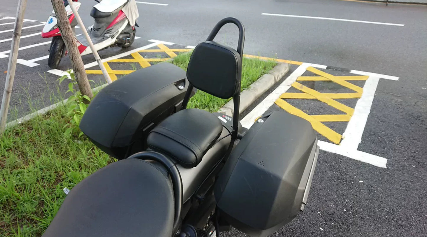Honda Rebel 500 backrest & rack