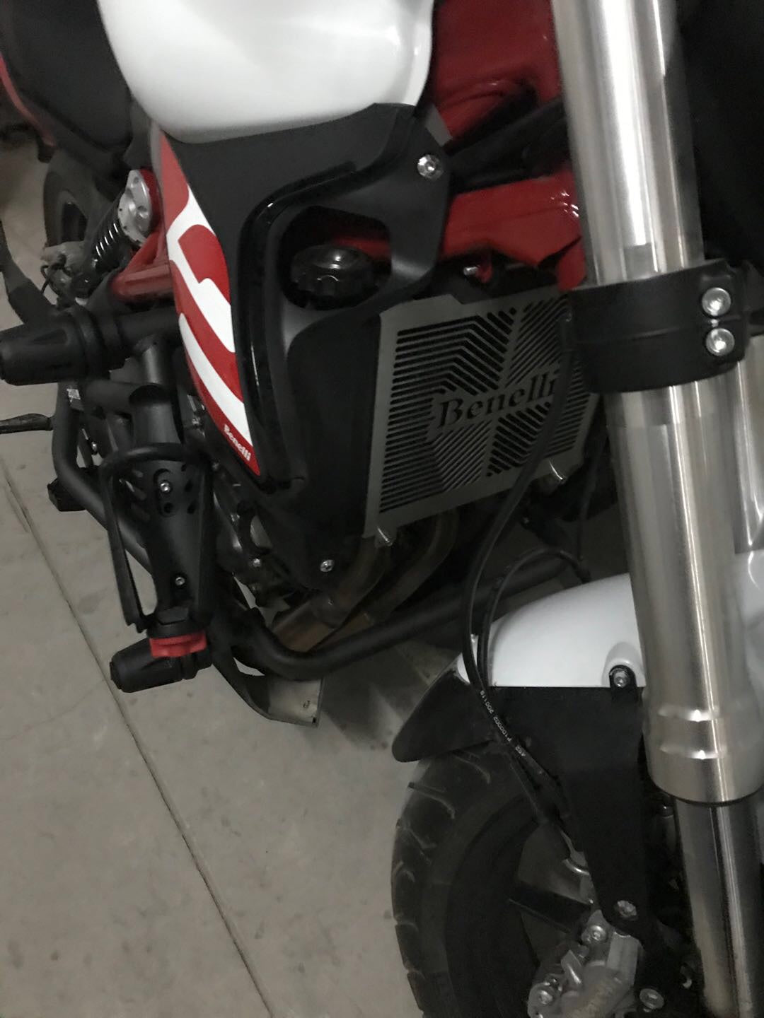 BENELLI TNT 300/600 RADIATOR COVER