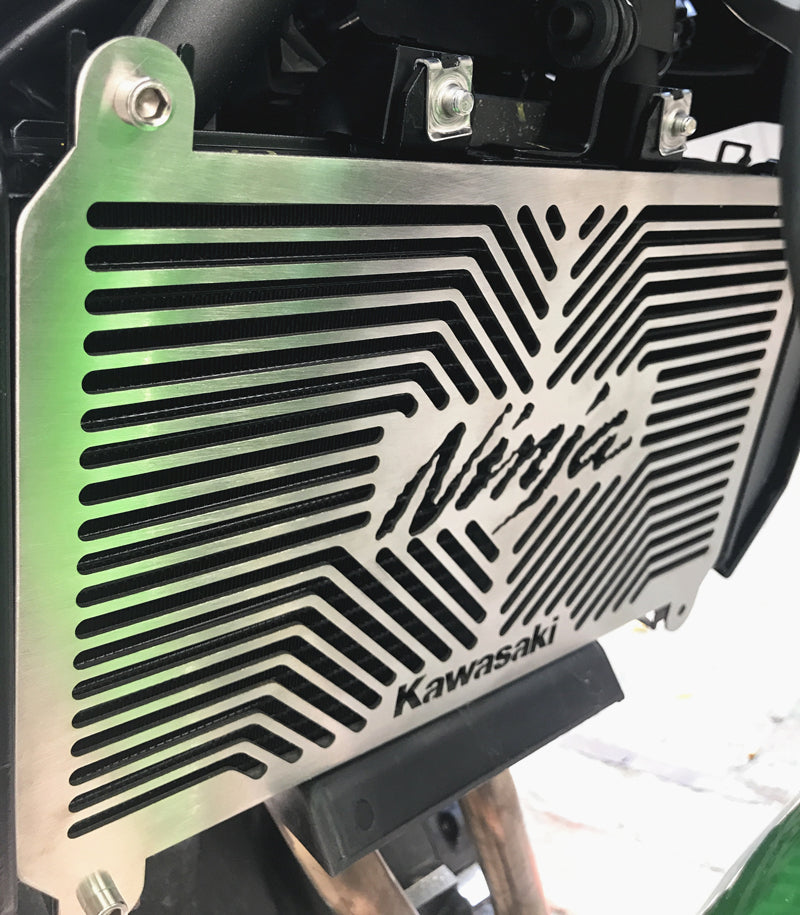 Kawasaki Ninja 400/z400 Radiator cover
