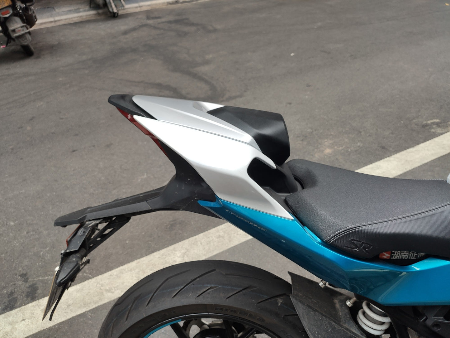 CFMOTO 250SR/250NK REAR SEAT HUMP(2020-2022 Only)
