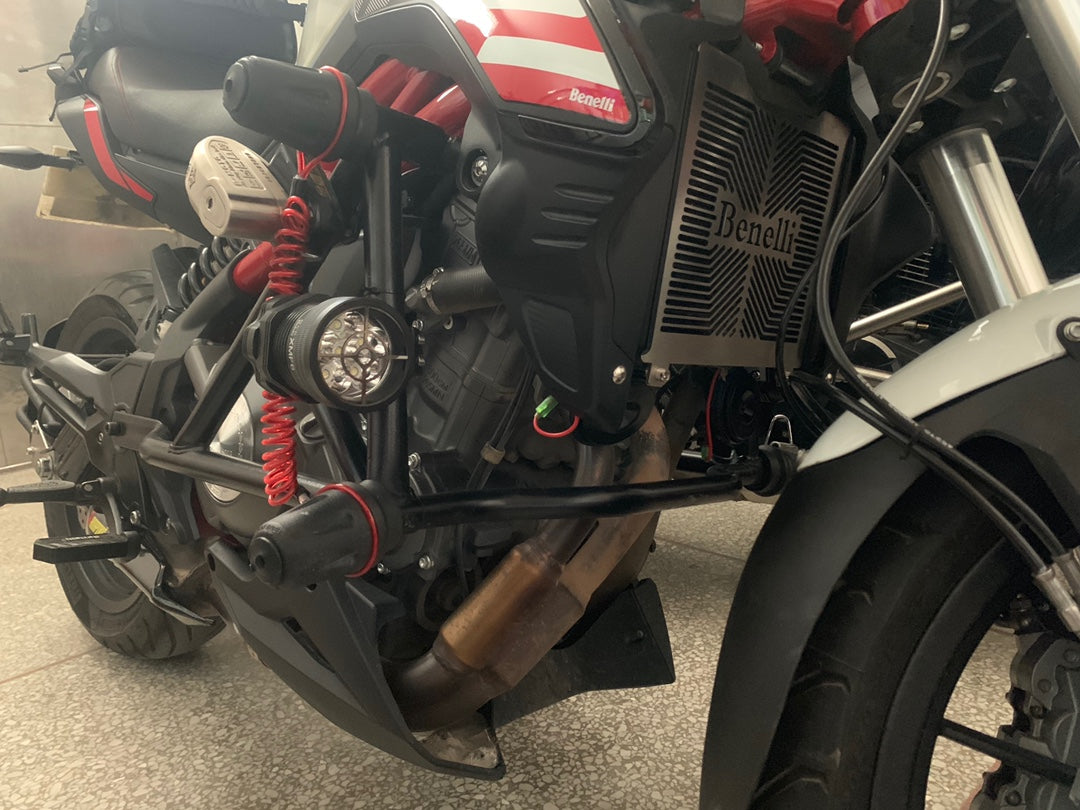 BENELLI TNT 300/600 RADIATOR COVER