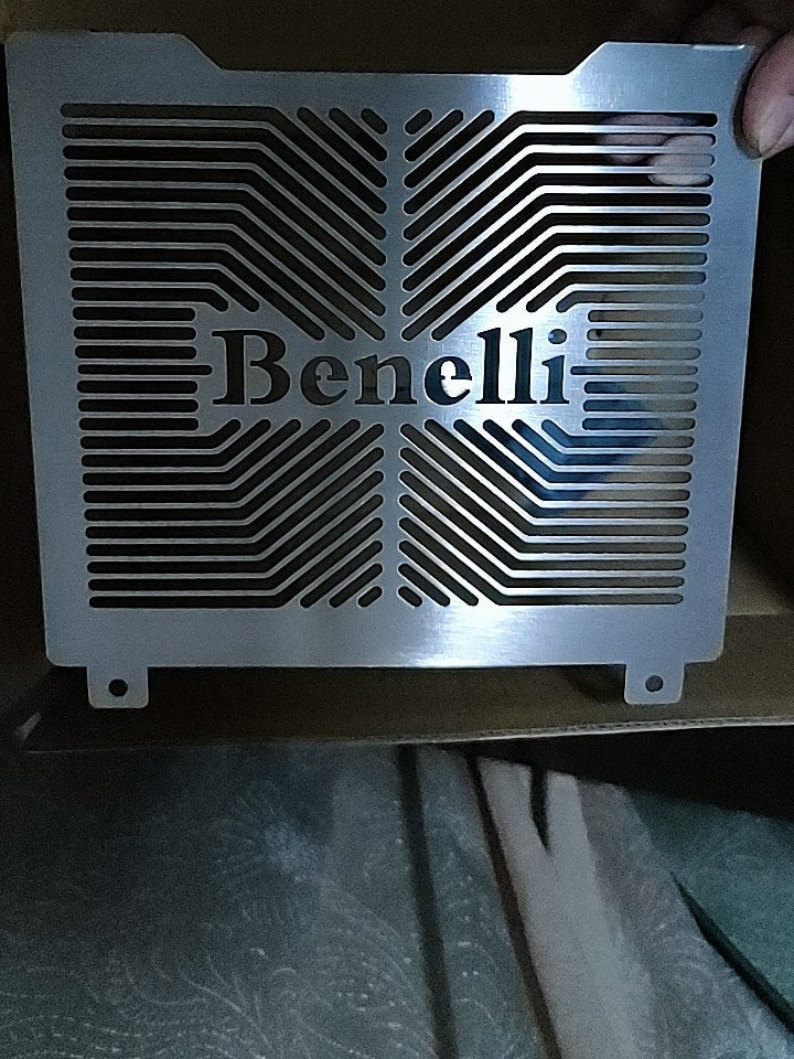 BENELLI TNT 300/600 RADIATOR COVER
