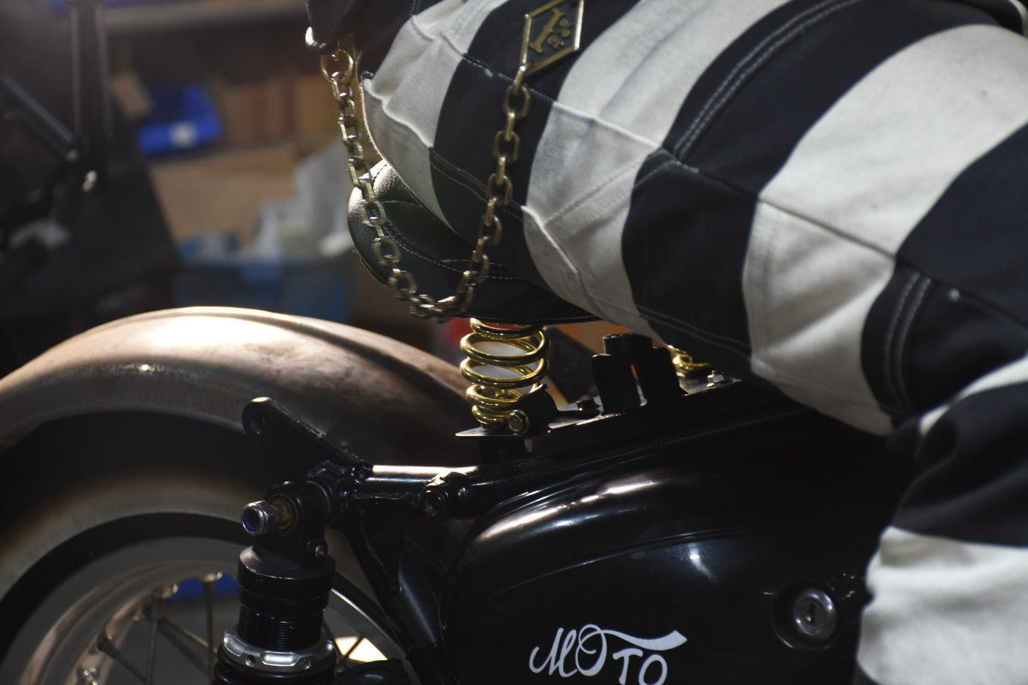 BENELLI IMPERIALE 400 SINGLE CUSTOM SEAT