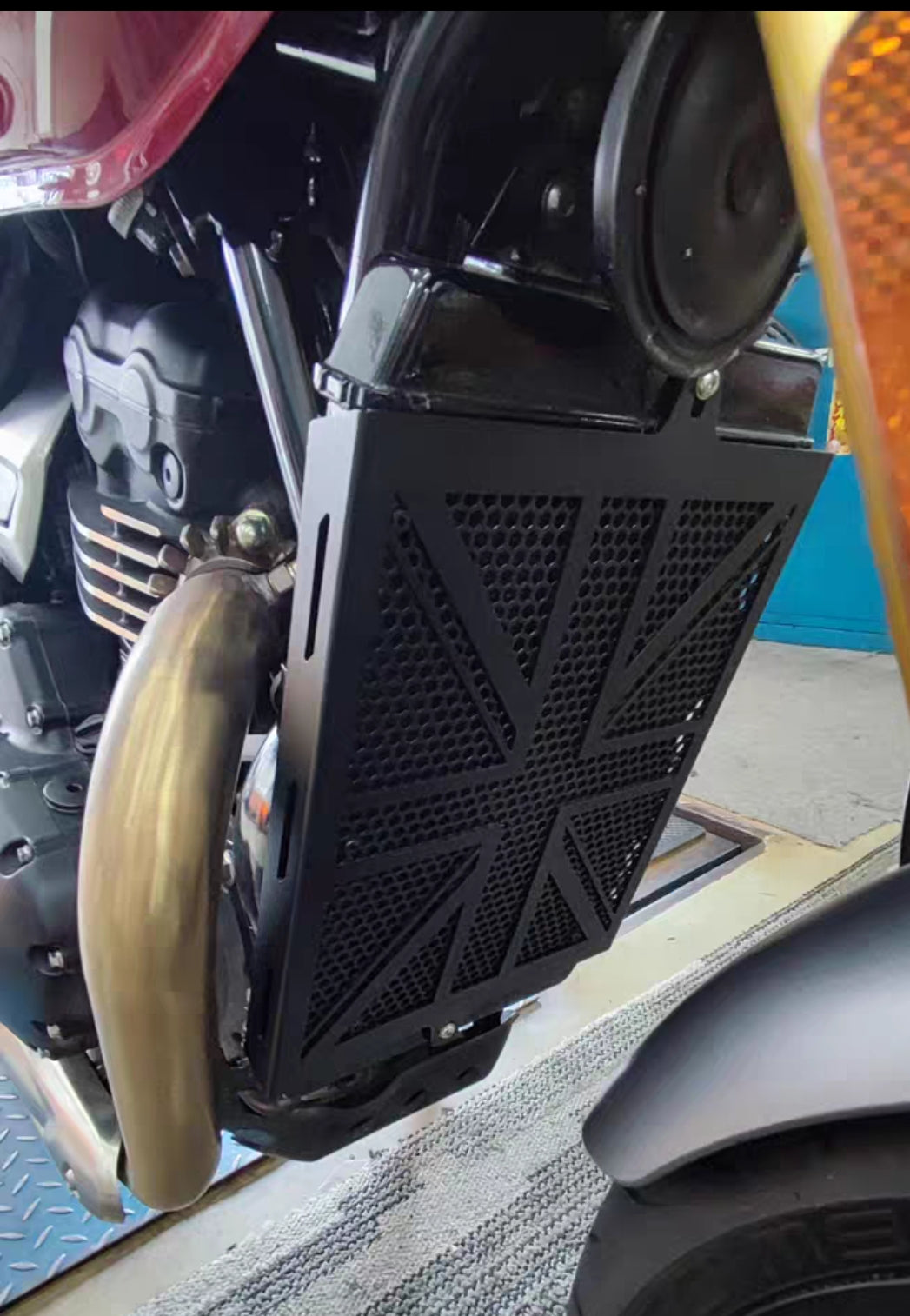 Triumph Speed 400 Radiator Cover