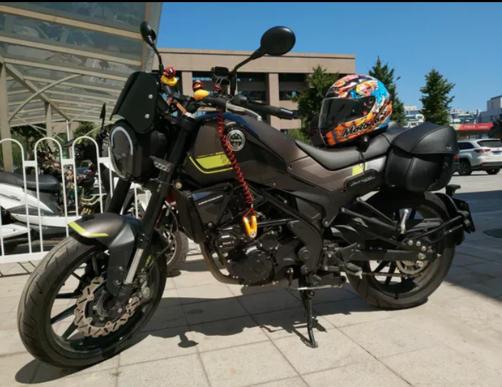 [Original] BENELLI LEONCINO 250 SMALL WINDSHIELD