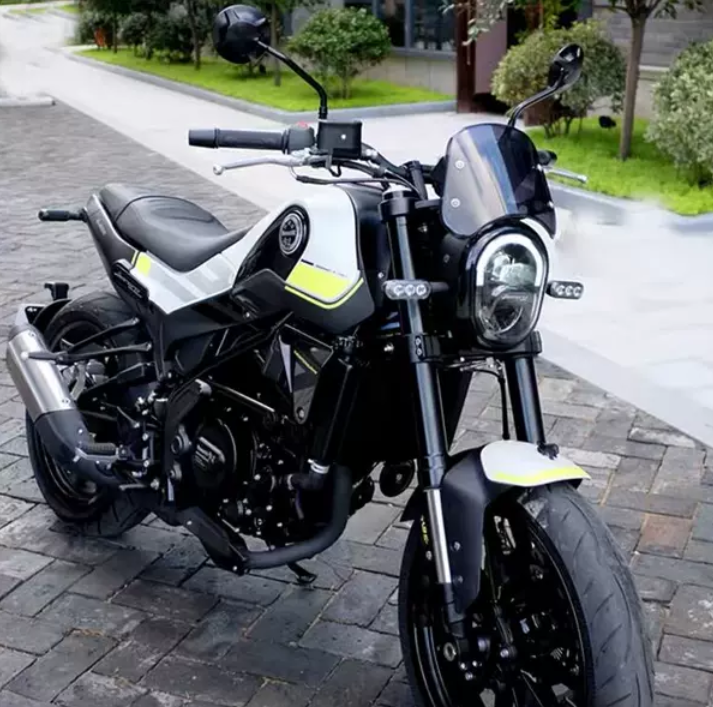 [Original] BENELLI LEONCINO 250 SMALL WINDSHIELD