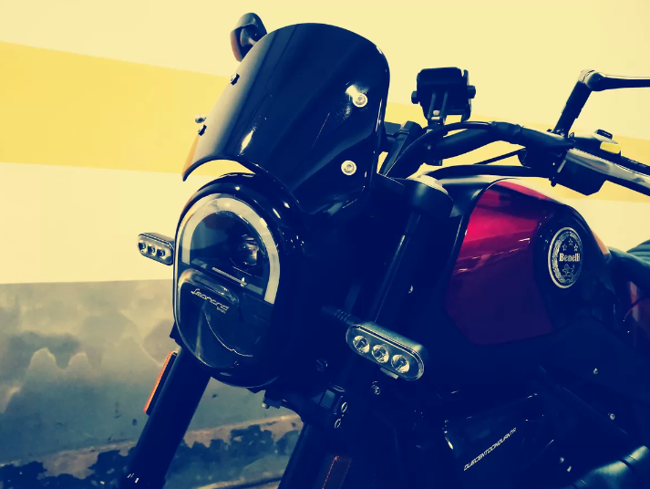 [Original] BENELLI LEONCINO 250 SMALL WINDSHIELD