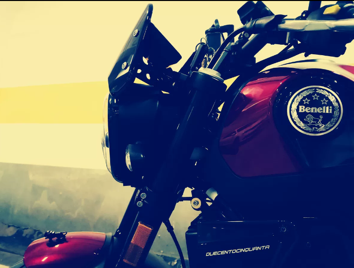 [Original] BENELLI LEONCINO 250 SMALL WINDSHIELD