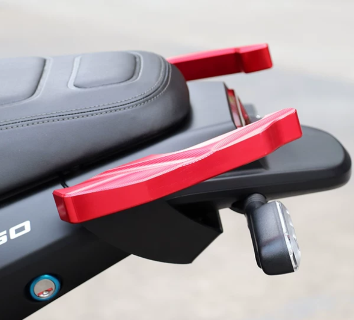 BENELLI LEONCINO 250 REAR SEAT GRAB BAR