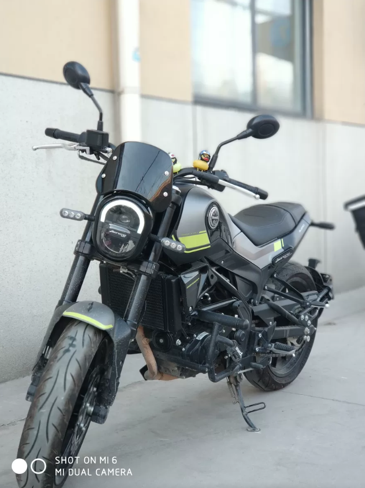 [Original] BENELLI LEONCINO 250 SMALL WINDSHIELD