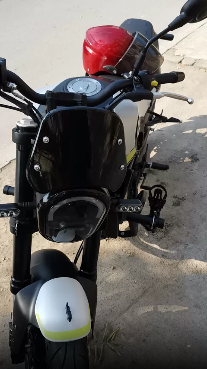 [Original] BENELLI LEONCINO 250 SMALL WINDSHIELD