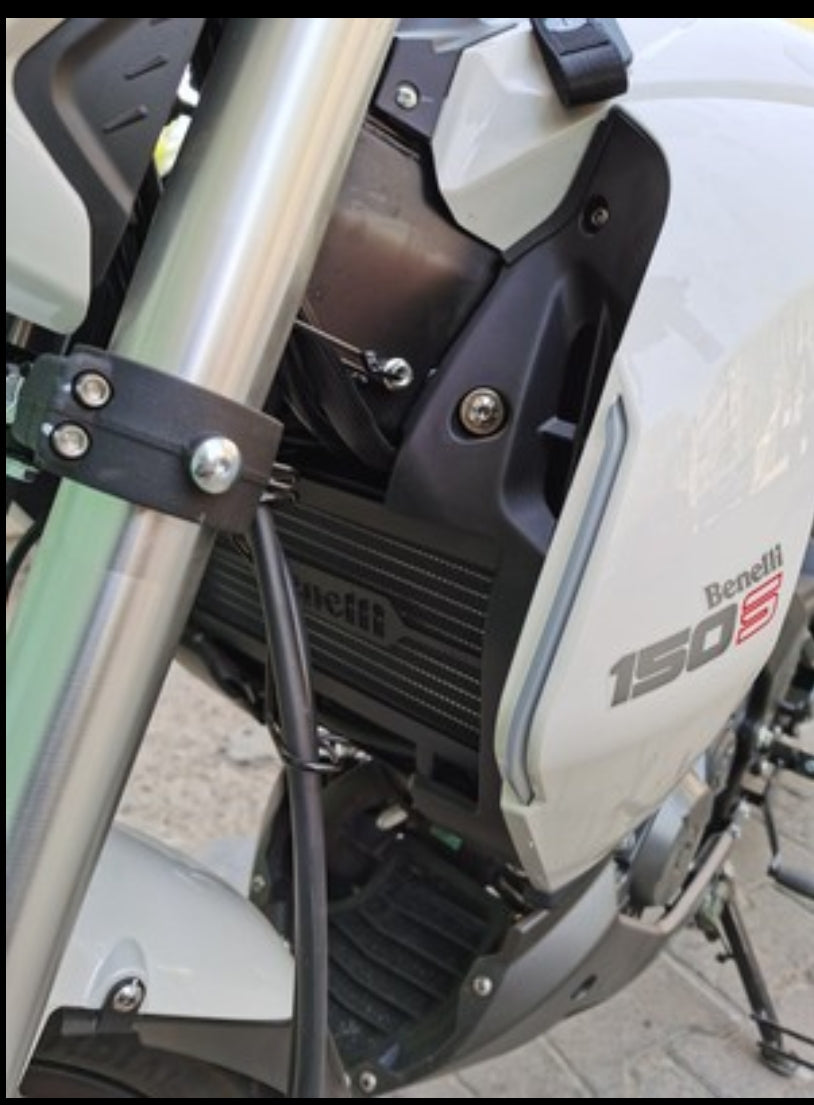 Benelli TNT 150S Radiator cover