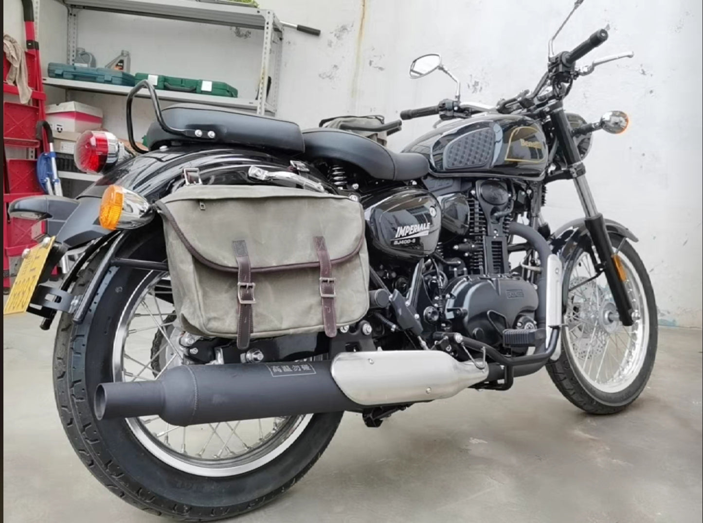 Benelli Imperiale 400 Classic saddlebag