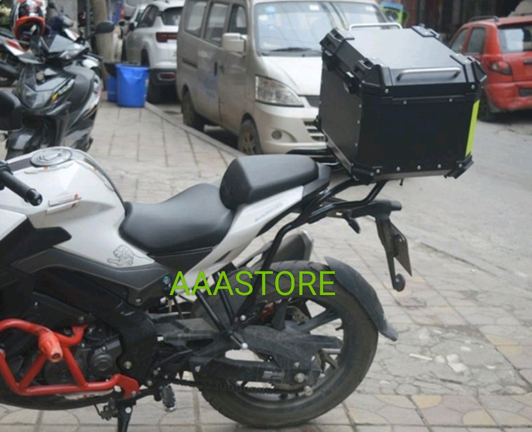 Benelli TNT 150s luggage rack