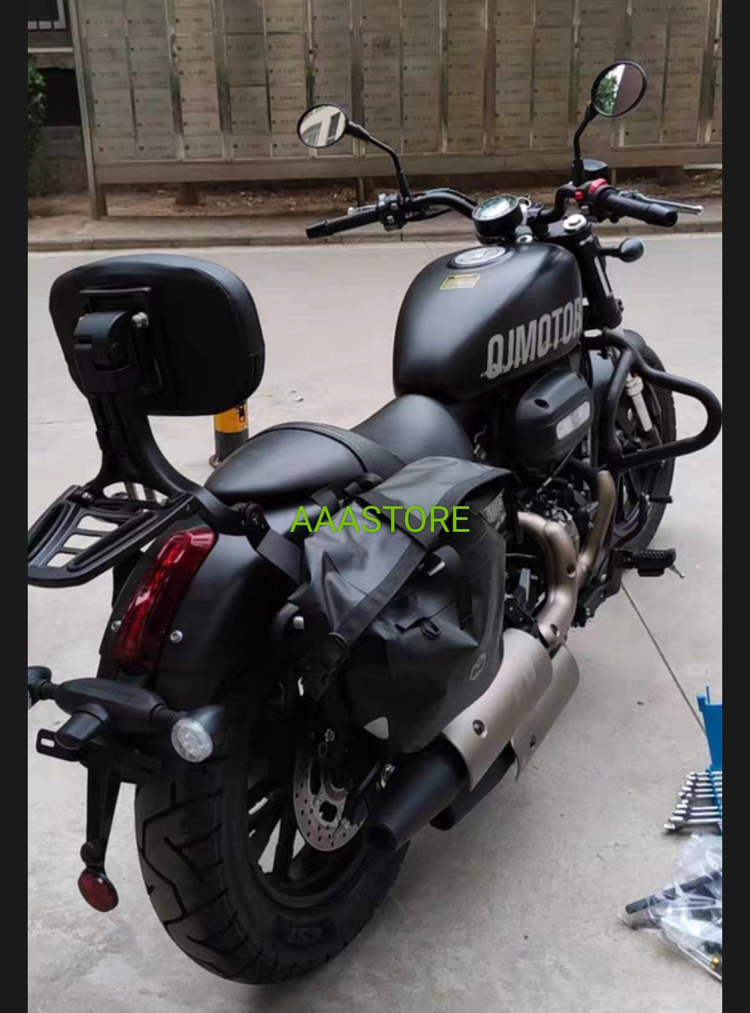 QJmoto SRV 250 waterproof saddlebag