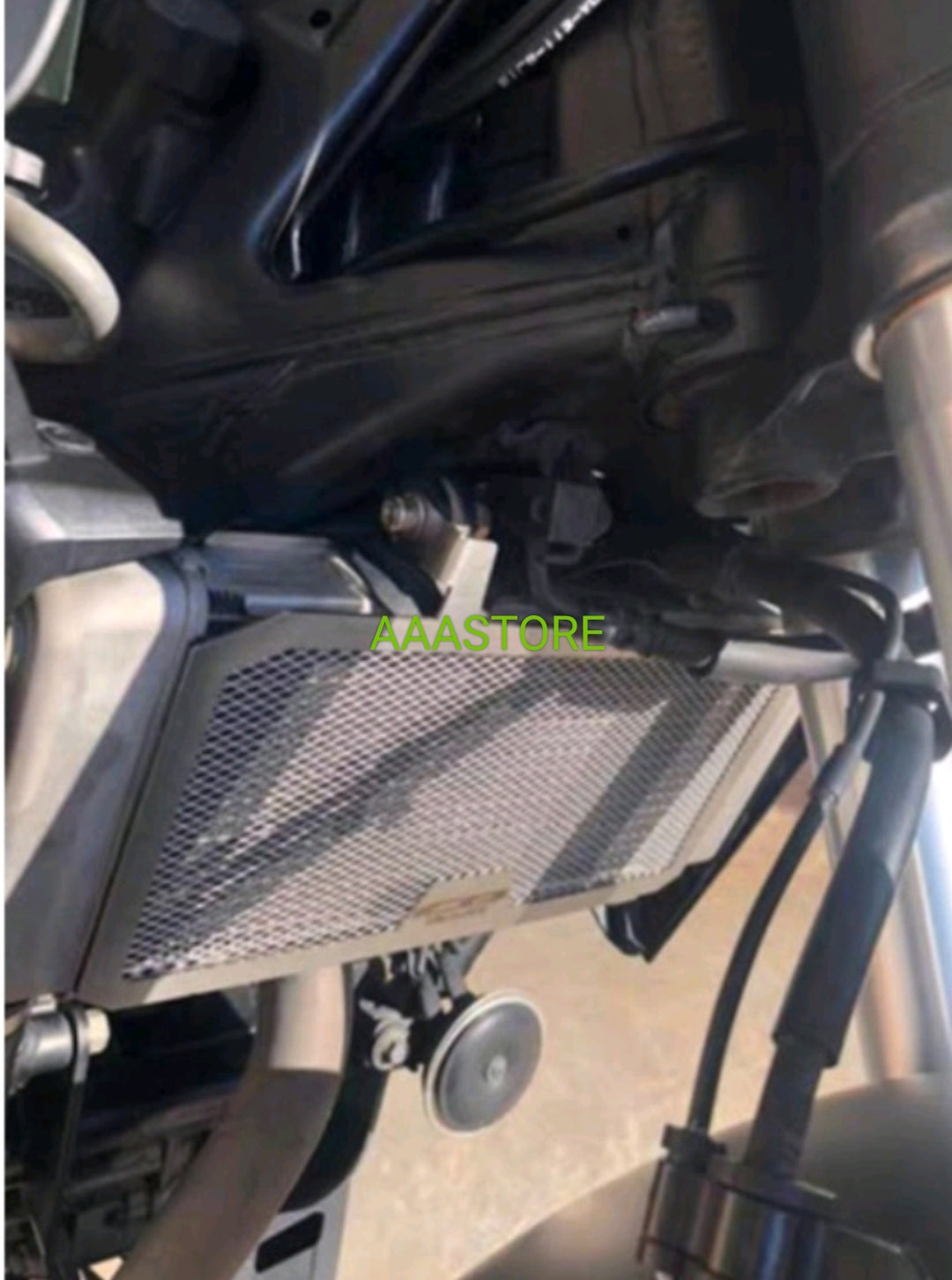 Honda CB250R radiator Cover