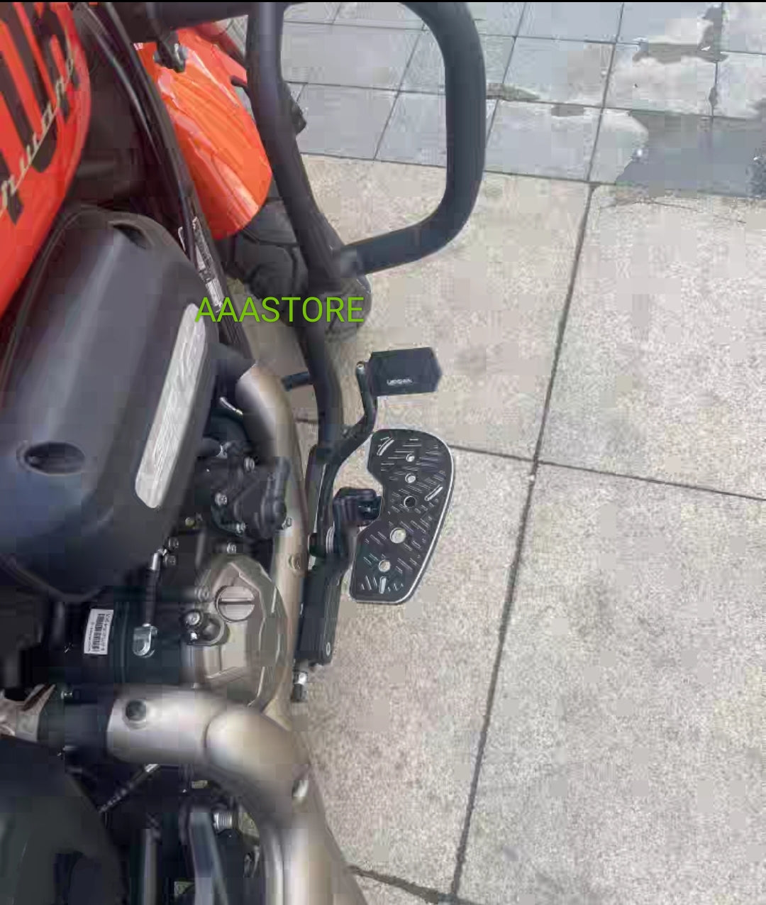 QJmoto SRV 250 Floorboards