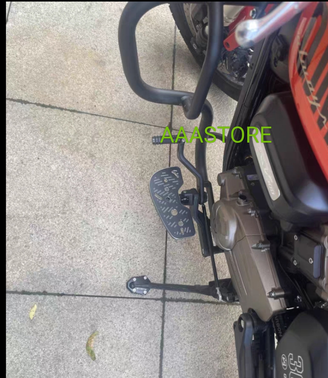 QJmoto SRV 250 Floorboards