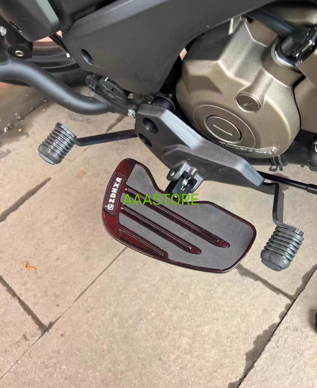 QJmoto SRV 250 Floorboards