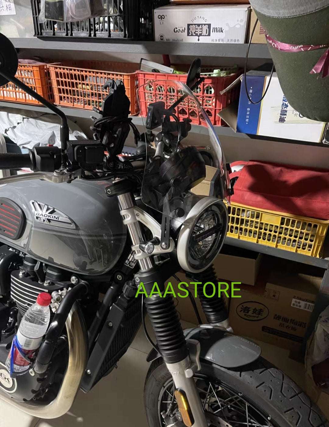 Brixton Cromwell 1200 windshield