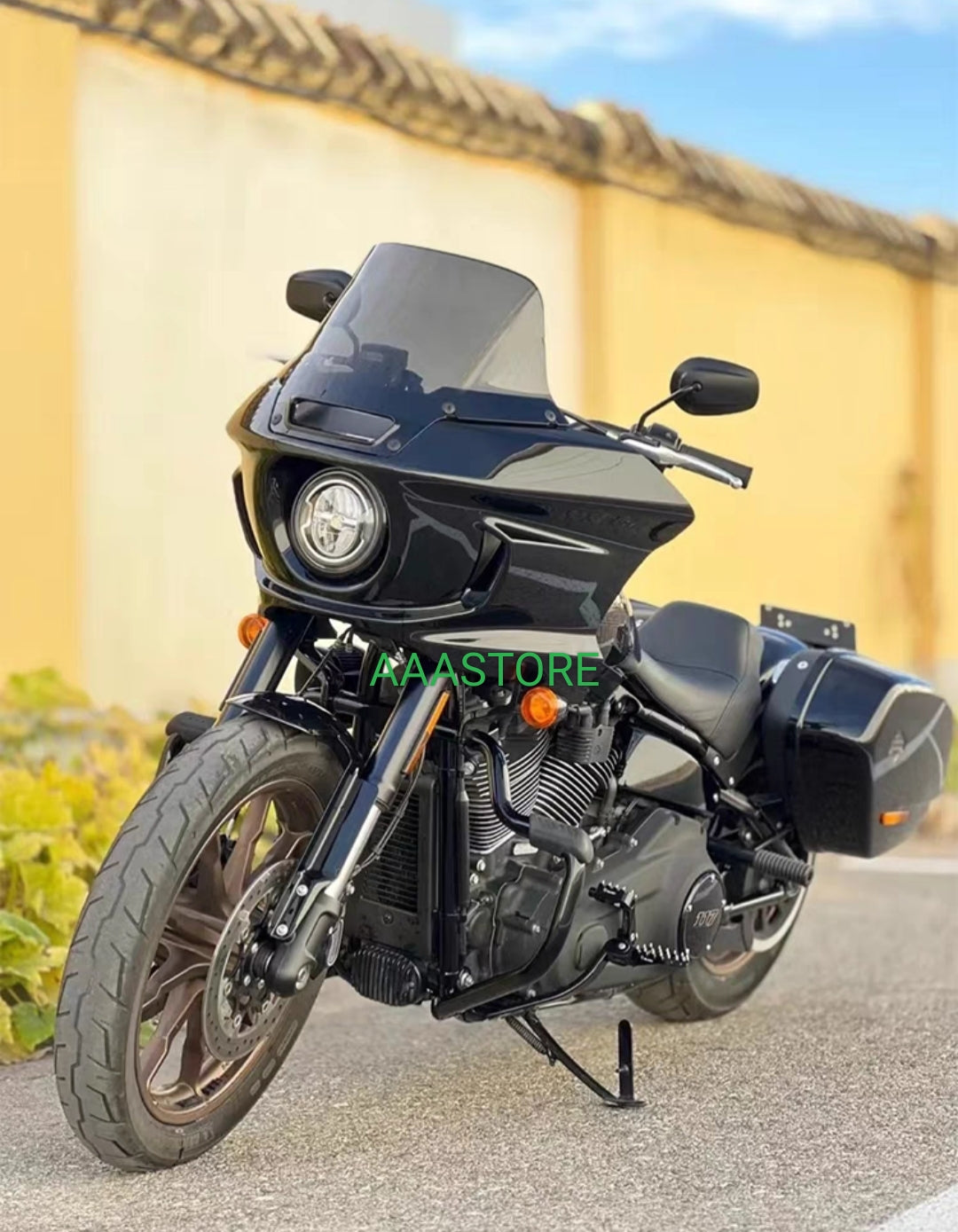 Harley Davidson Low rider ST Windshield