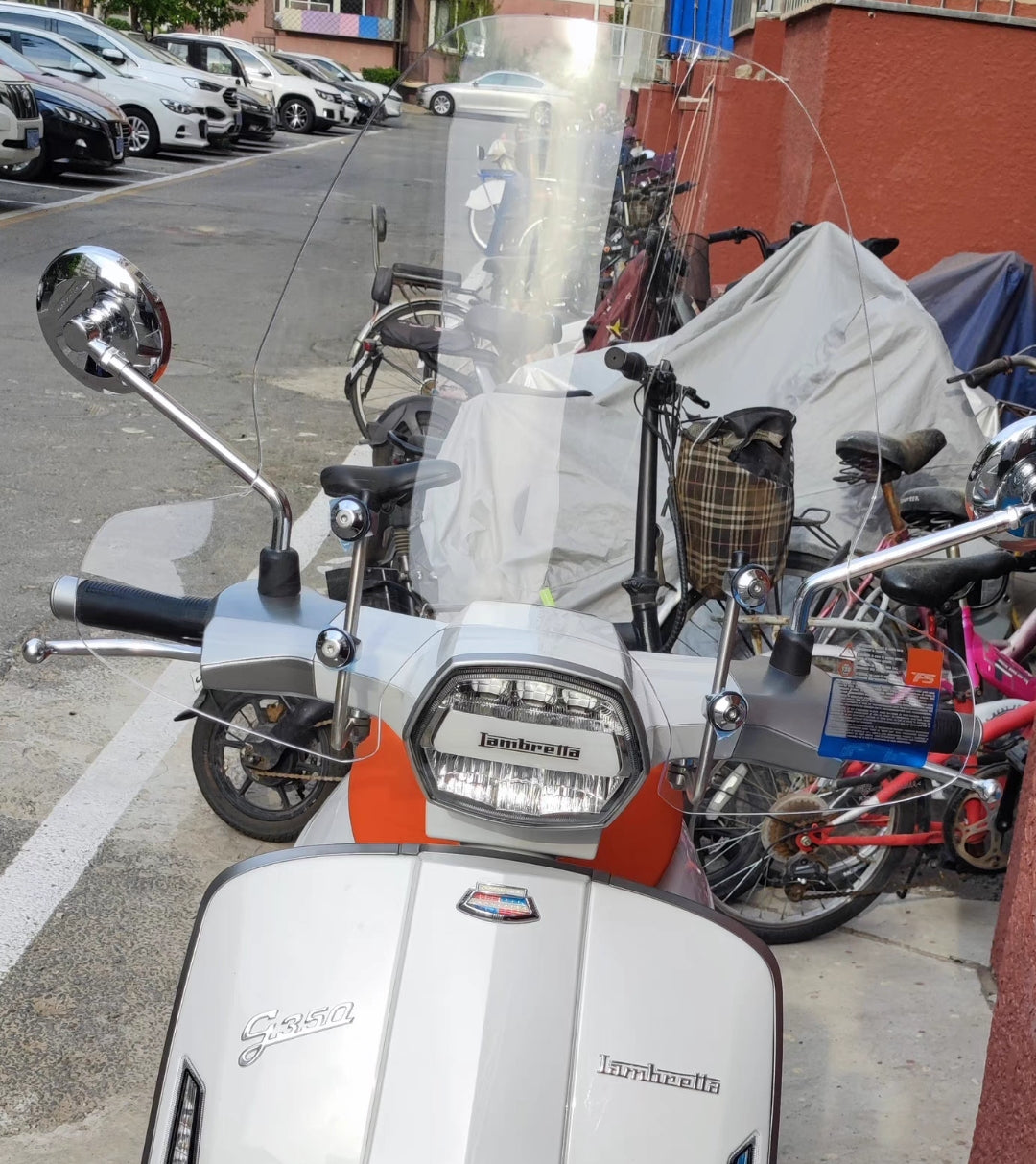 LAMBRETTA G350 WINDSHIELD