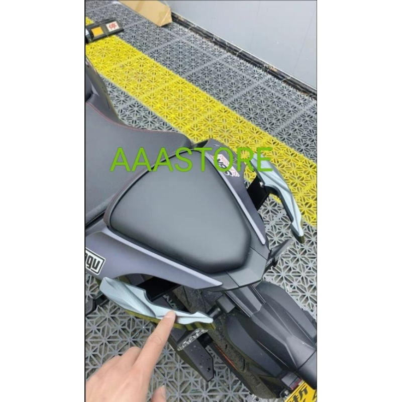 QJmotor SRK 250RR REAR SEAT GRAB BAR