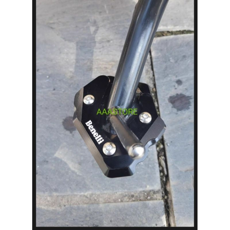 Benelli Leoncino 250/500/TnT250/300/249s/Trk251 Side Kick stand cover