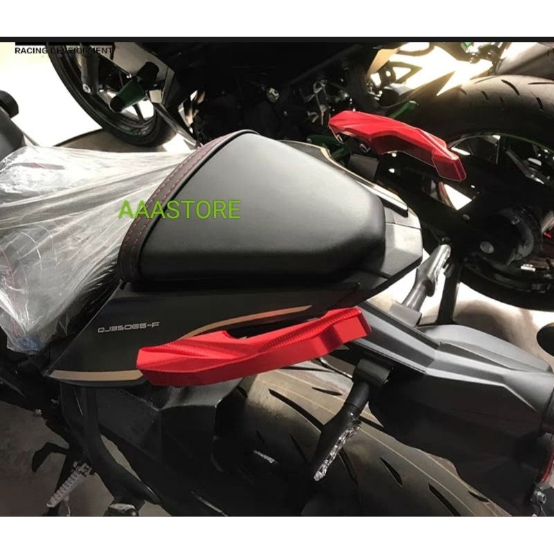 QJmotor SRK 250RR REAR SEAT GRAB BAR