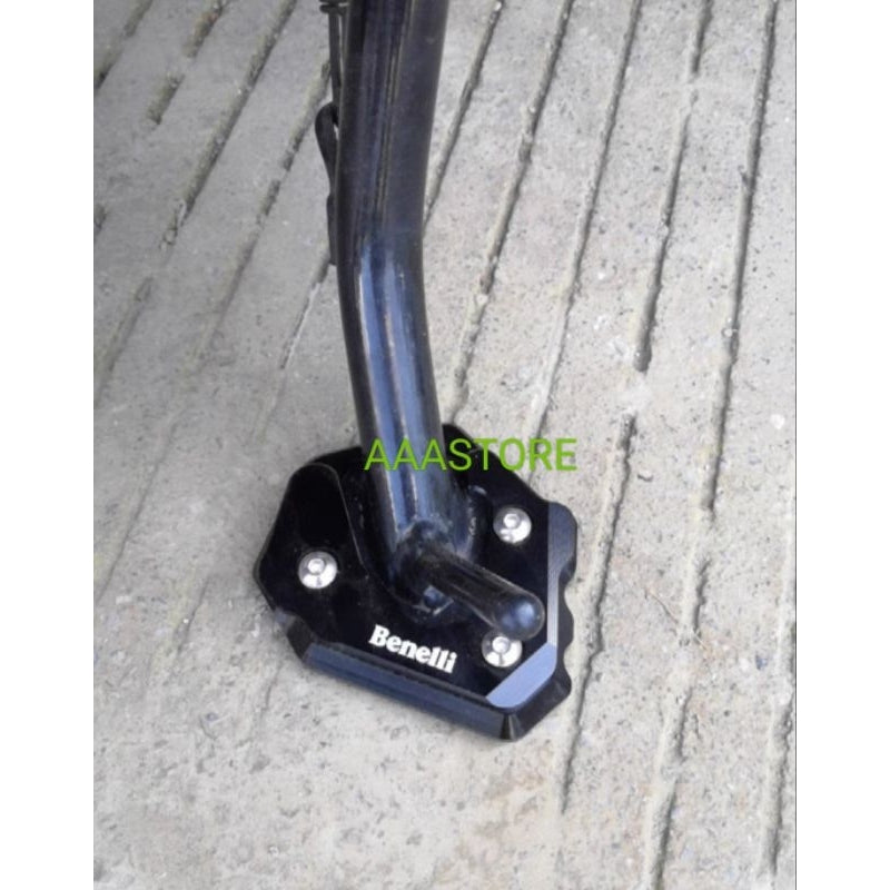 Benelli Leoncino 250/500/TnT250/300/249s/Trk251 Side Kick stand cover