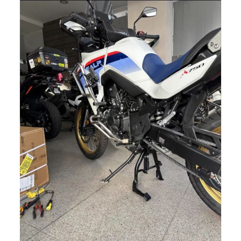 Honda XL750 transalp center stand