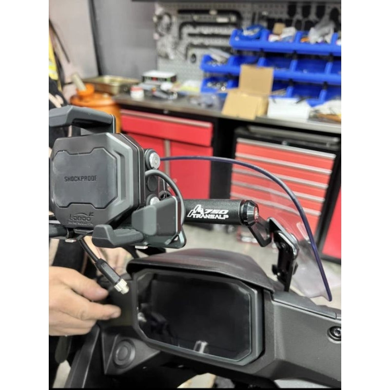 Honda XL750 Transalp Navigation bar